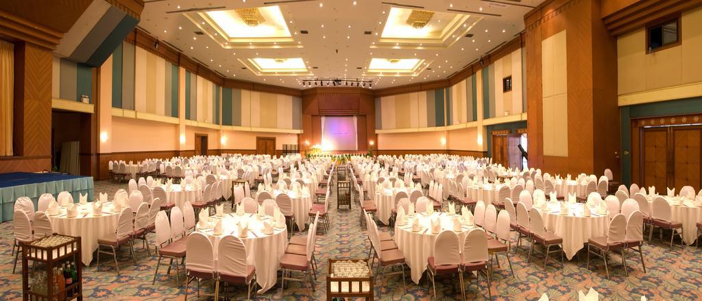 Thumrin Thana Hotel Trang Extérieur photo
